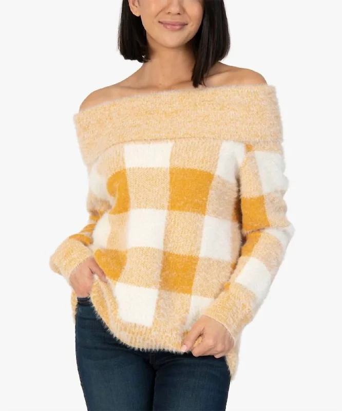 Haruka Sweater In Yellow Fleece Fabric Down Fabric Feather Fabric