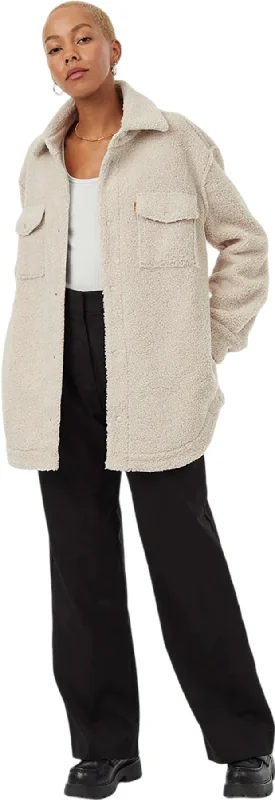 Recycled Boucle Fleece Jacket - Women's|-|Manteau en polaire bouclé recyclé - Femme Seamless Knitted Crochet Recycled Boucle Fleece Jacket - Women's|-|Manteau en polaire bouclé recyclé - Femme Seamless Knitted Crochet