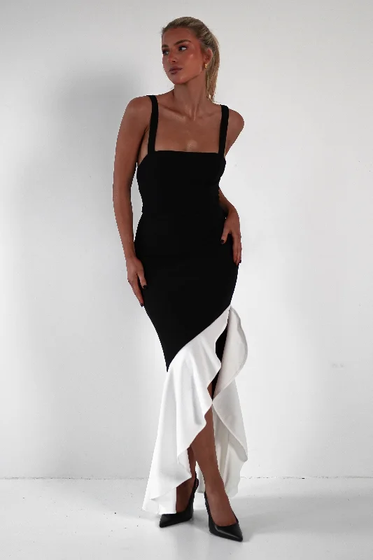 Amelia Contrast Maxi Dress | Black/White Stylish Empire Waist Maxi Dress