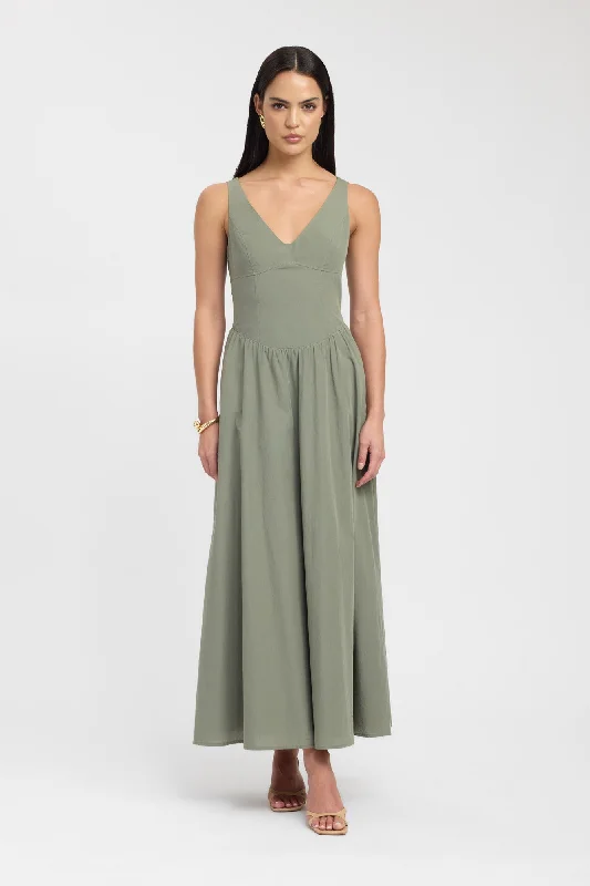 Romeo Maxi Dress Fashionable Open-Back Maxi Dress