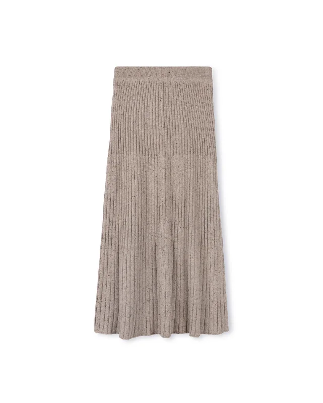 Speckled Knit Pleated Maxi Skirt ruffled skirt detail